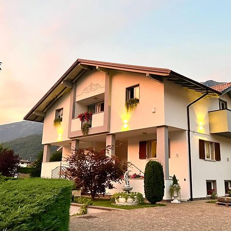 La Finestra Sul Giardino - B&B Cavedine Экстерьер фото