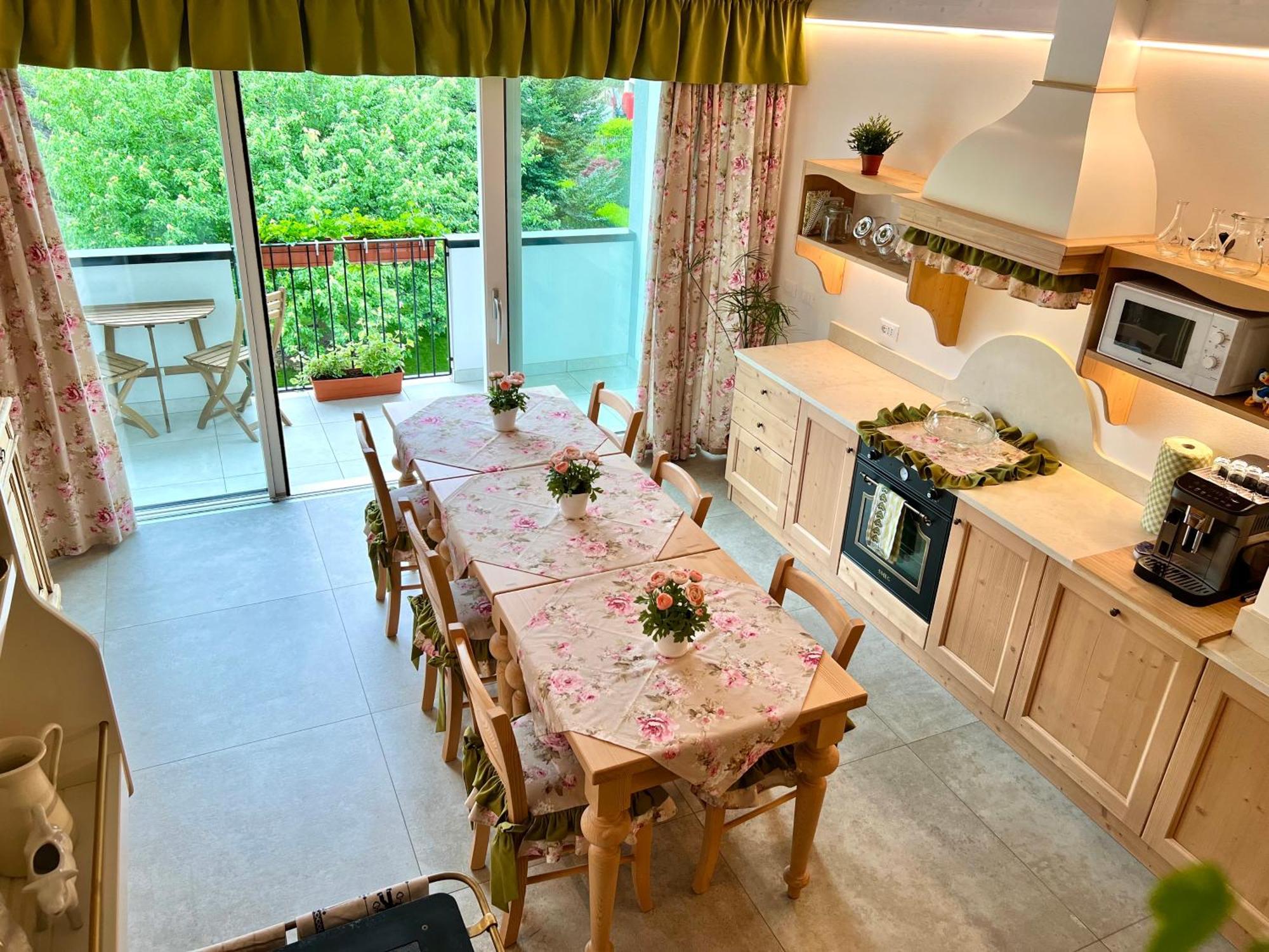 La Finestra Sul Giardino - B&B Cavedine Экстерьер фото